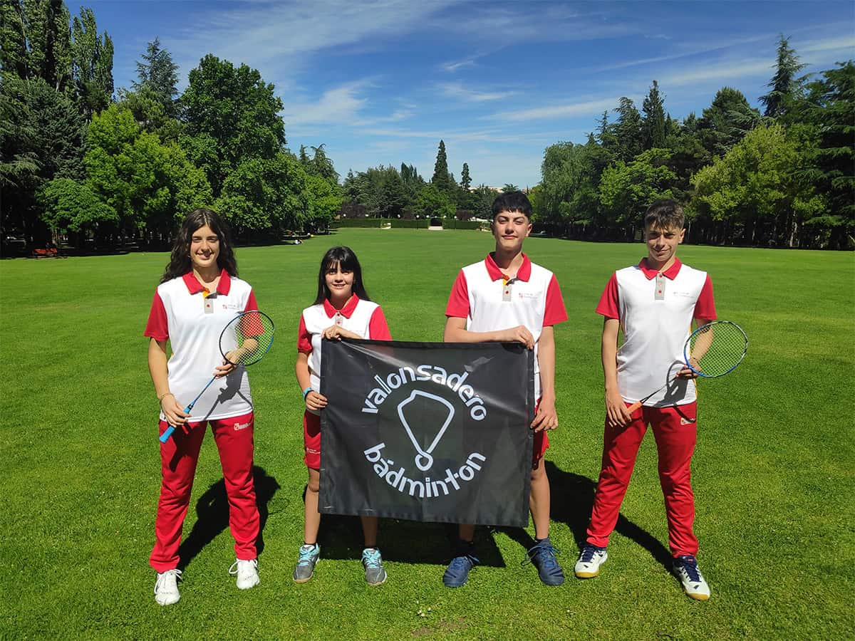 Irene Gárate, África Gazo, Ian Antón y Miguel Pérez, los volantistas del Club Valonsadero Bádminton que representarán a Castilla y León en el CESA.