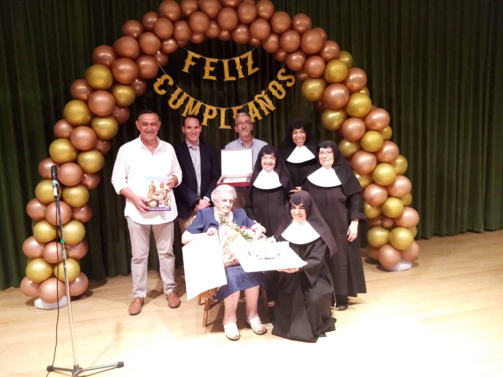 Agustina Mata Mirón