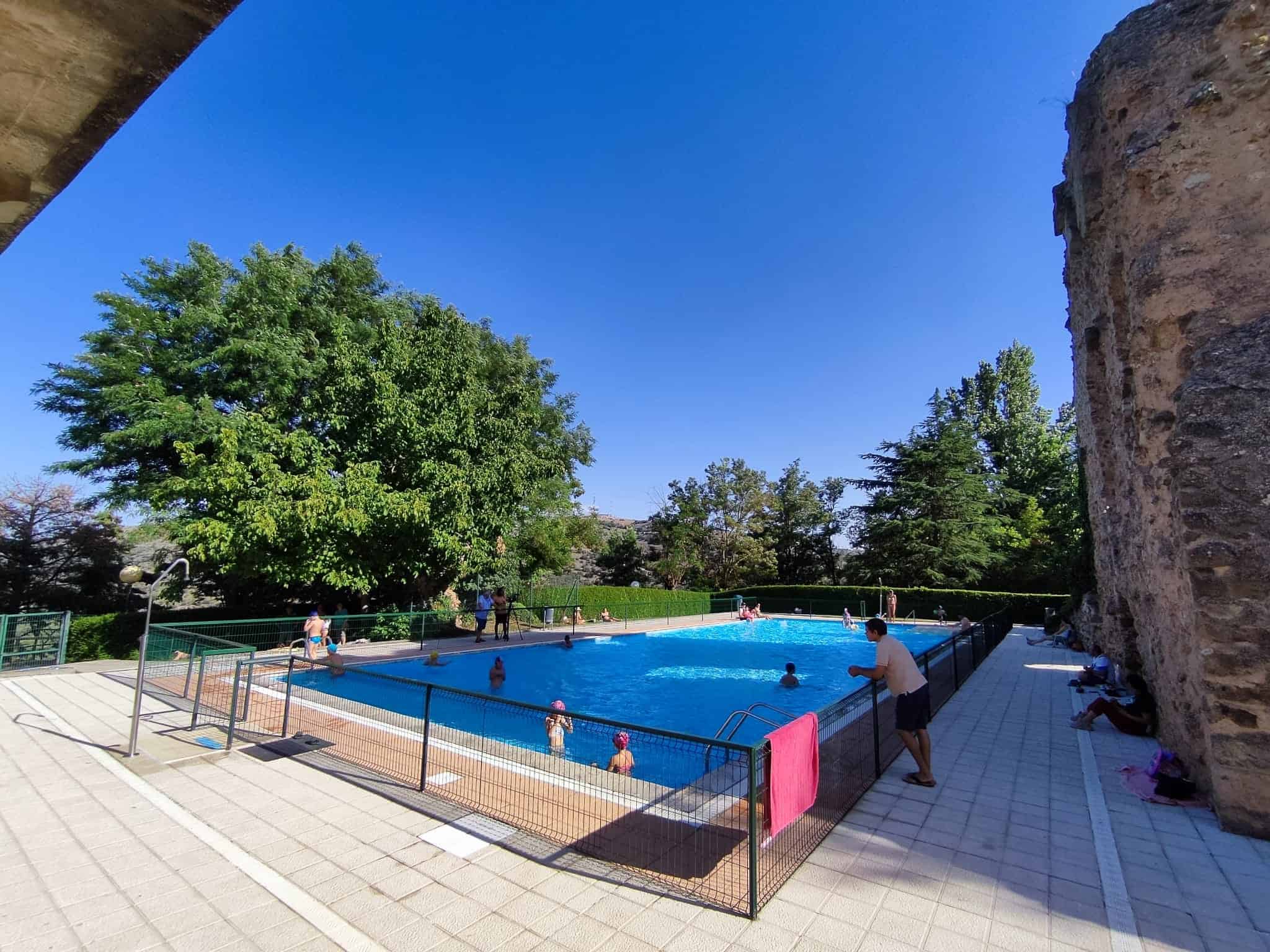 ARCHIVO. Piscina de El Castillo. Soria.