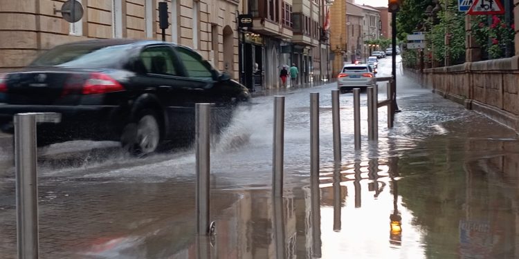 Foto de la capital en Mariano Granados tras la tormenta de este martes 10 de junio de 2025.