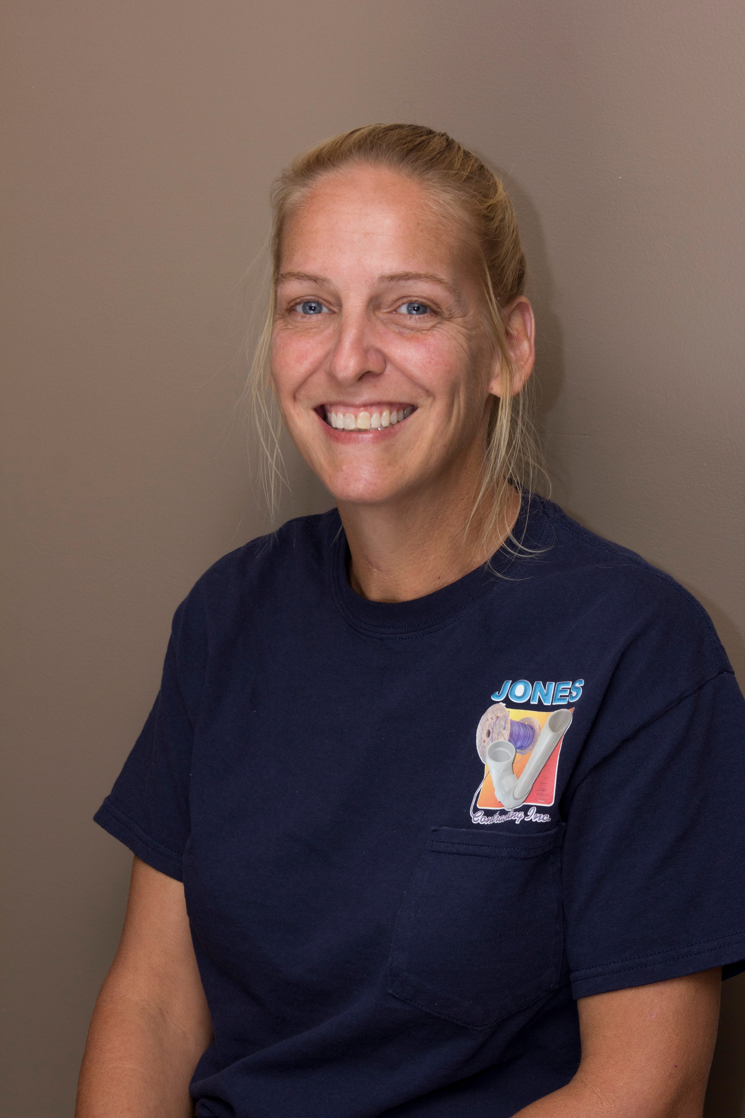 Image of Jones Contracting employee Julie Porter