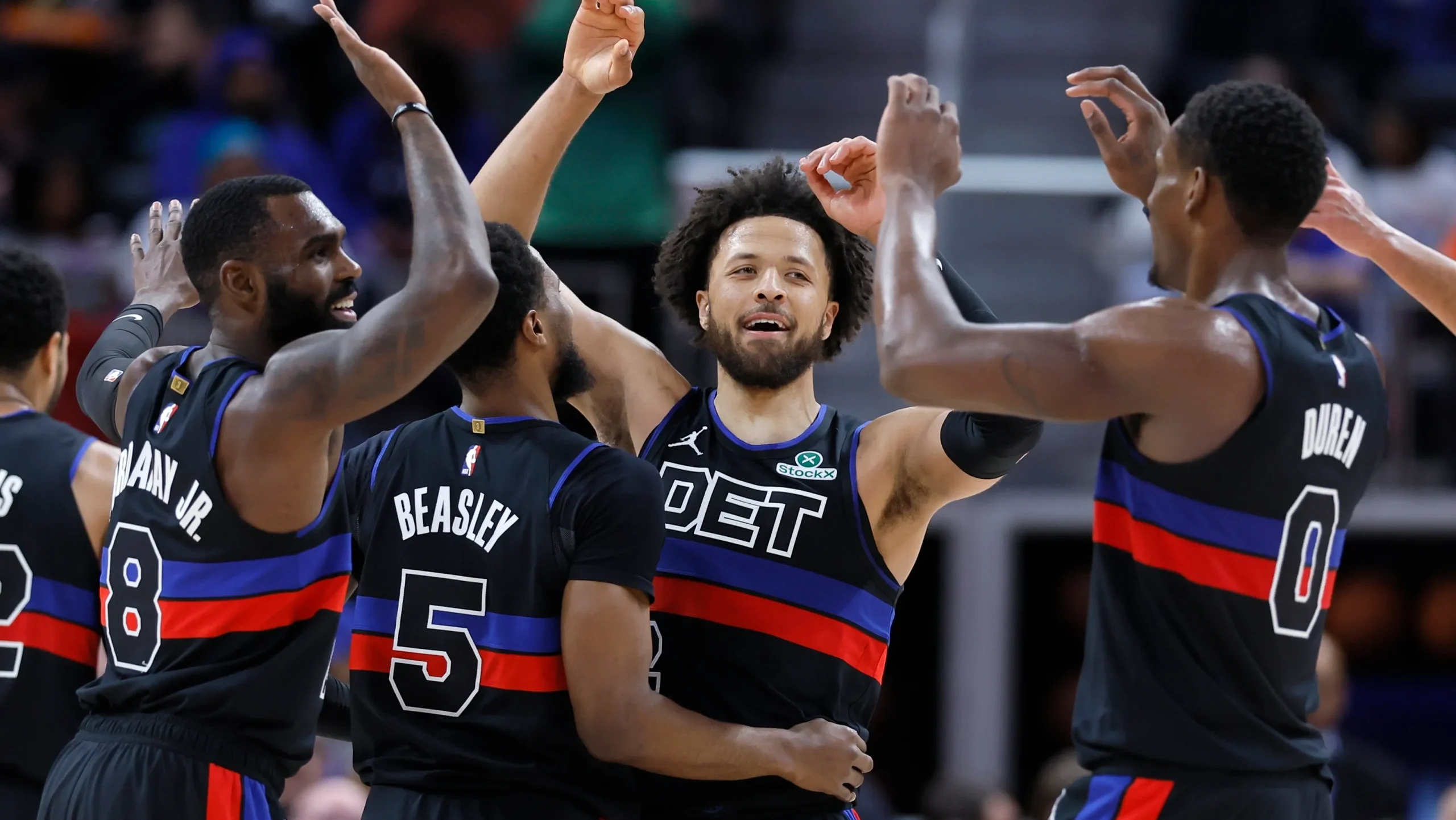 7cce3eca-detroit_team