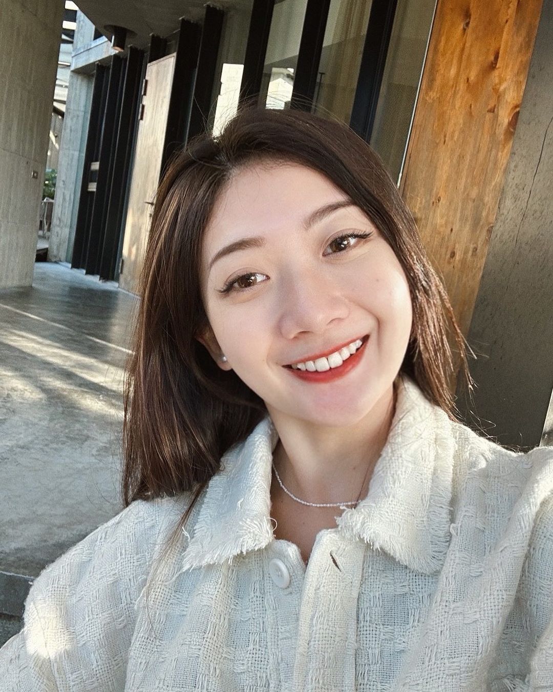[SOV x Ann Chiu安秋] 投資牙齒是一個不會後悔的選擇！日亞美診所的吳秉聰醫師總是比我更在意我的牙齒，交給他們我就是一百分的放心！