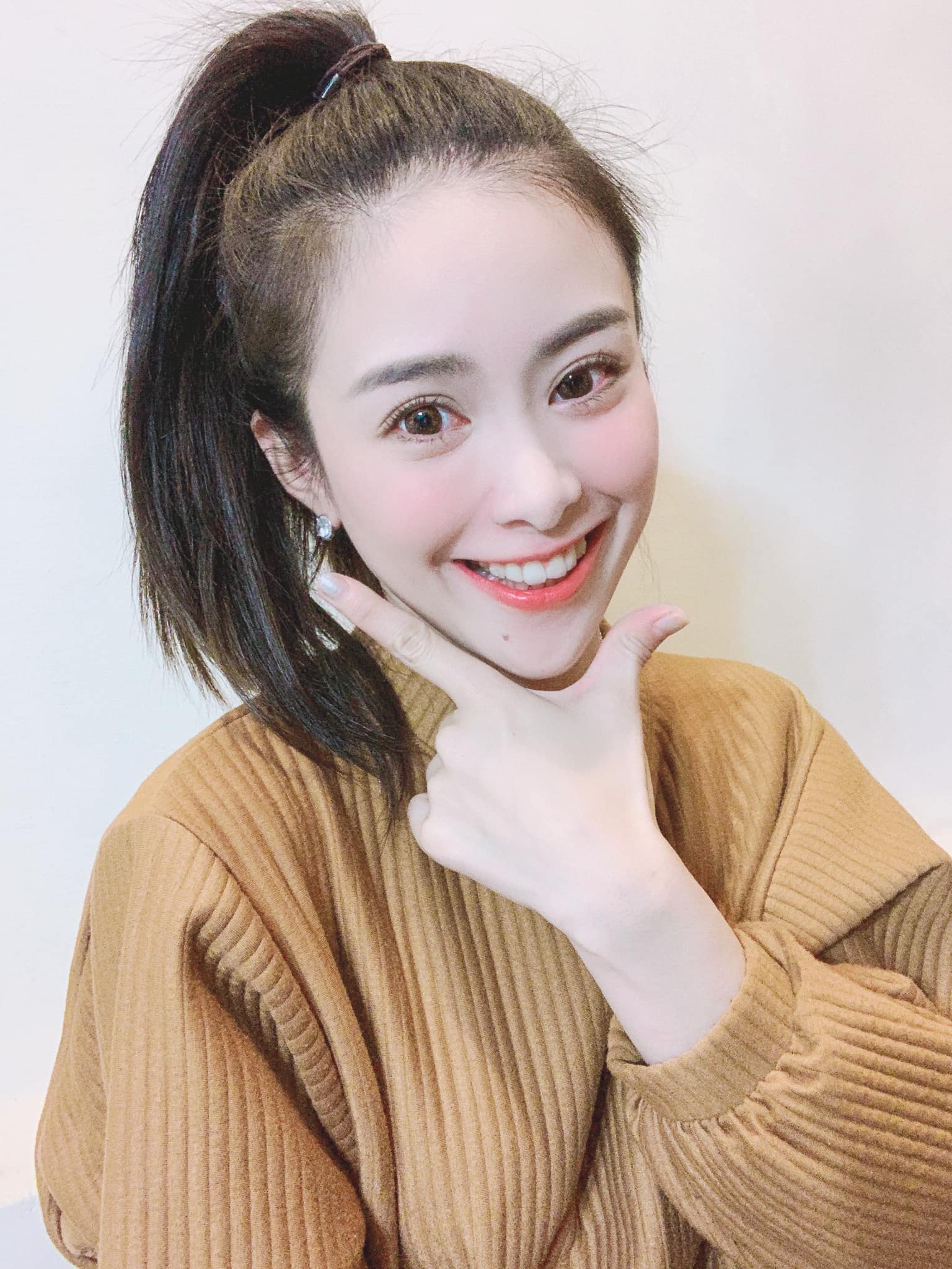 [專科 x 小青] 牙套妹當了半年了，有人還沒發現嗎？