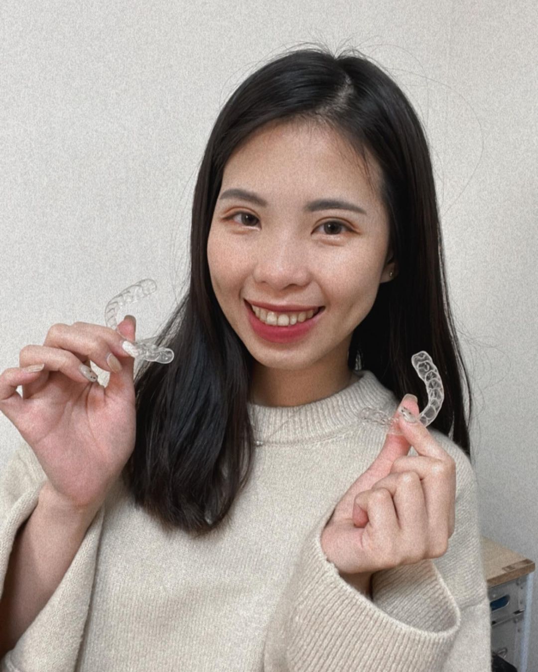 [SOV x Nina]終於有時間來分享樂齒矯正日記了！蒔光診所牙助醫師都超溫柔、細心，對於怕痛的人也超有耐心，可以不知不覺變漂亮～
