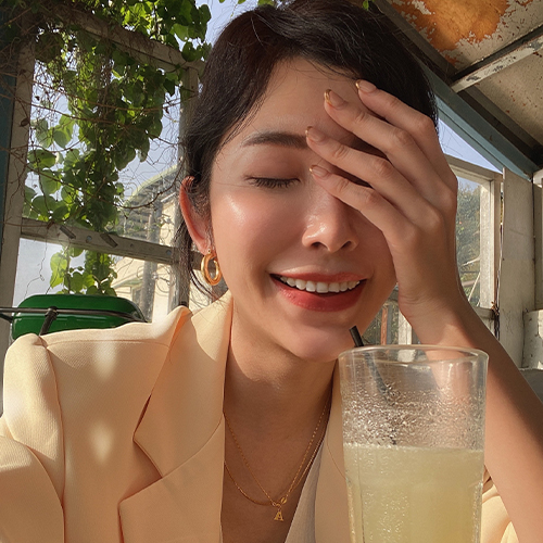 [SOV x Leslie] 矯正以後變得敢開口大笑， 所以拍照的時候也可以有更多表情變化！