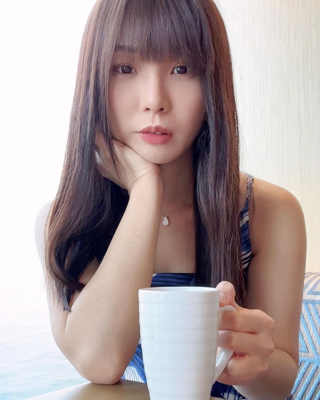 [SOV x 安安小日常] 出國帶SOV不管是飲食，還是療程都無負擔！原來旅途中也可以笑得這麼開心有自信，回台灣日亞美繼續奮鬥