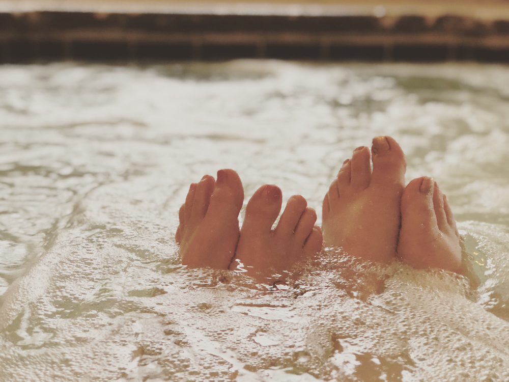 Jacuzzi feet