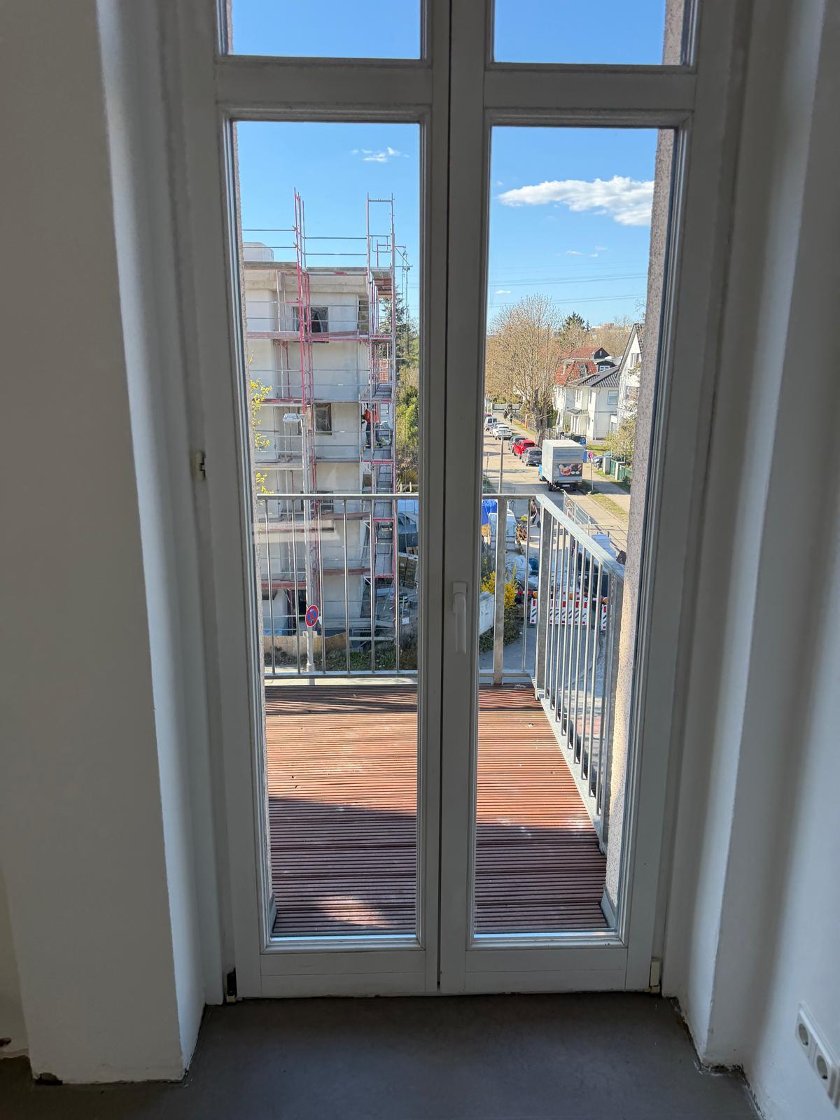 2.5-room apartment with balcony in Hellersdorf