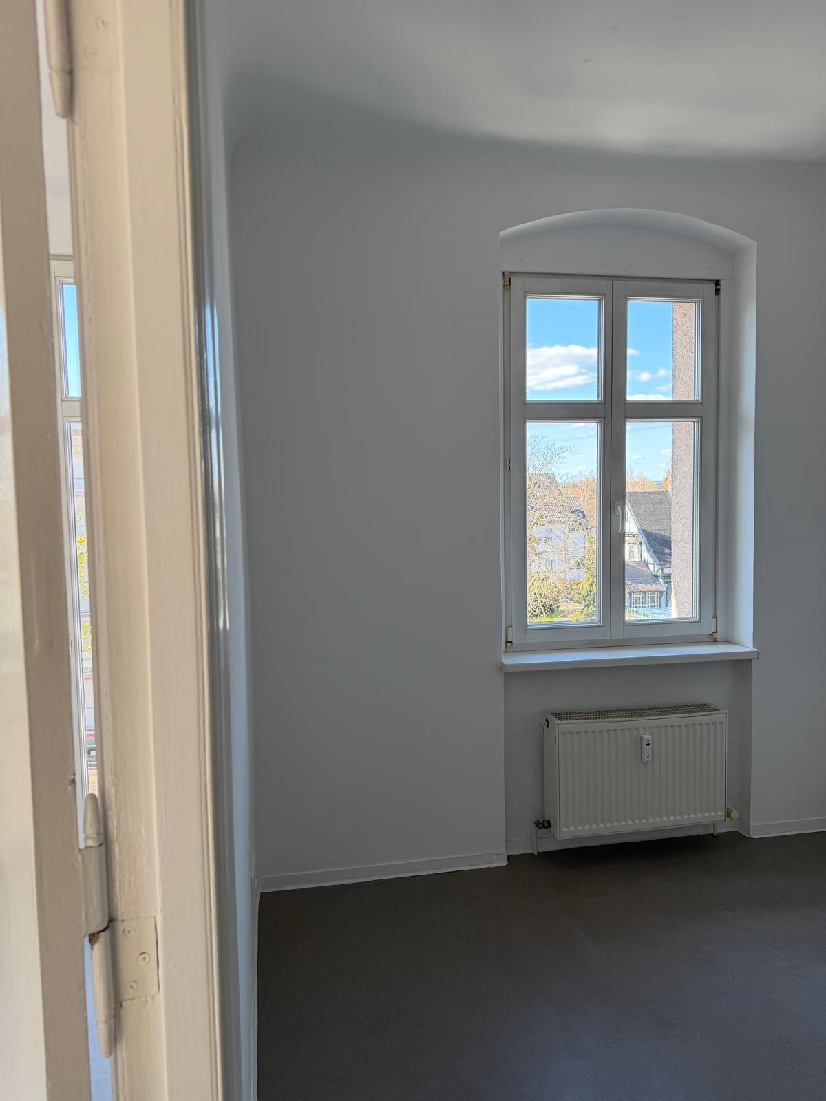 2.5-room apartment with balcony in Hellersdorf