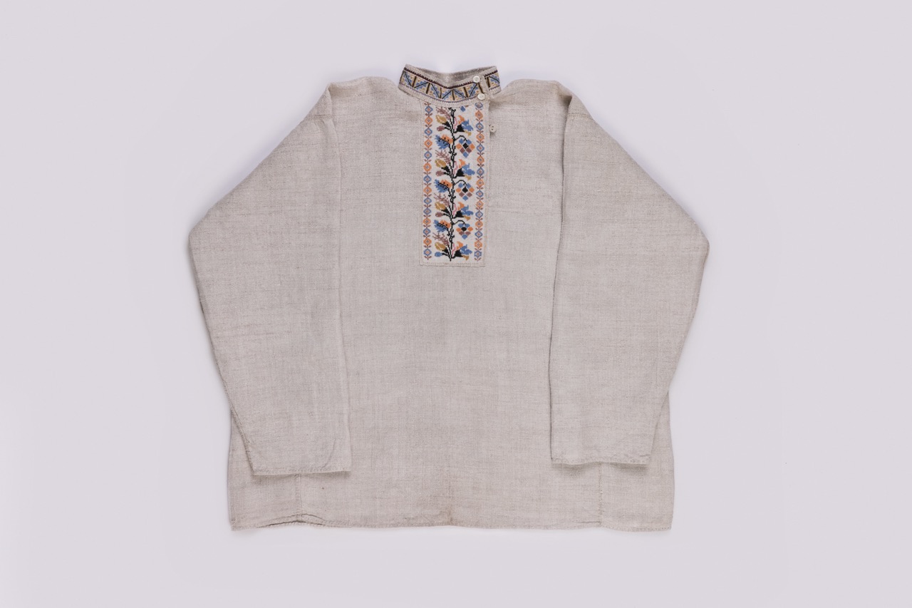 Чоловіча вишита сорочка