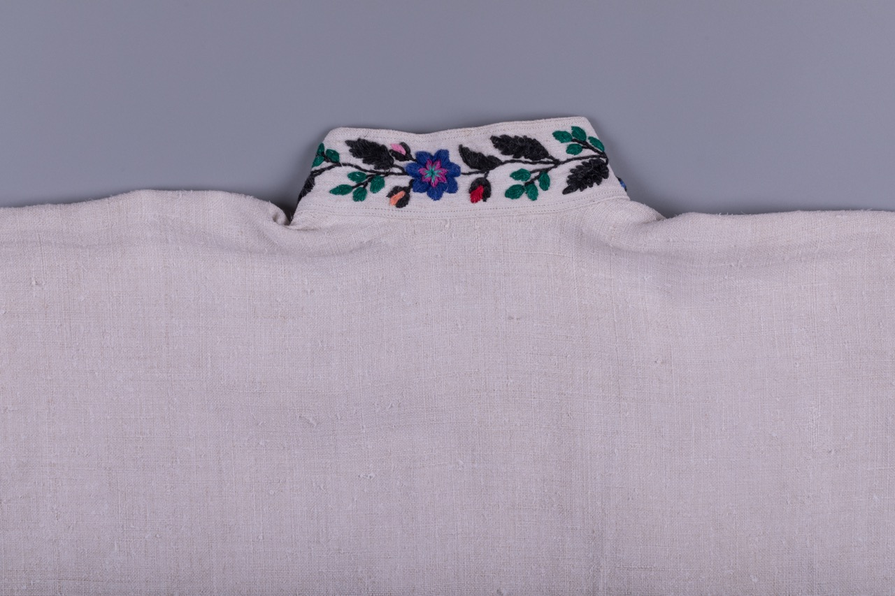 Чоловіча вишита сорочка