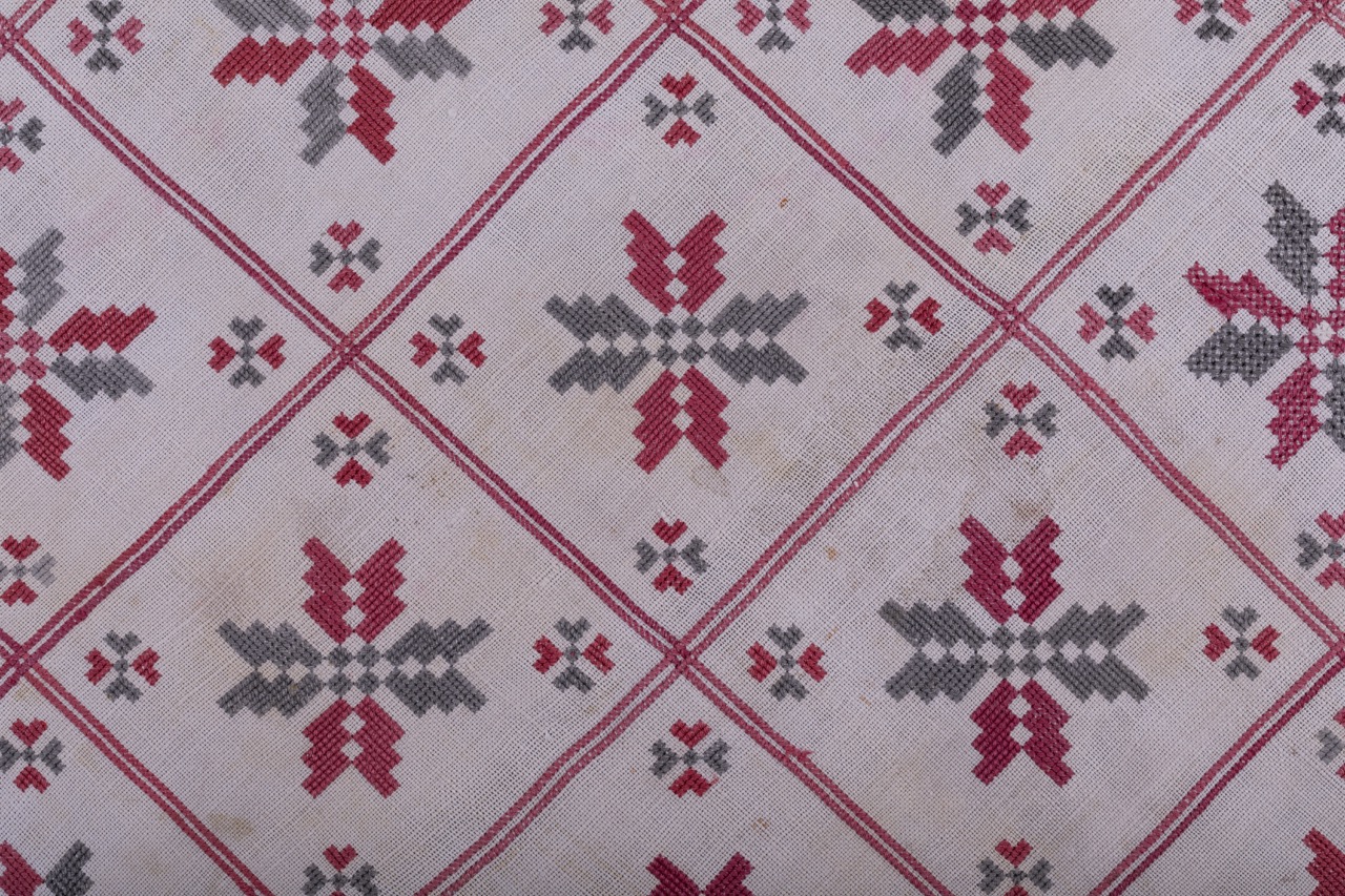 Вишита хуста