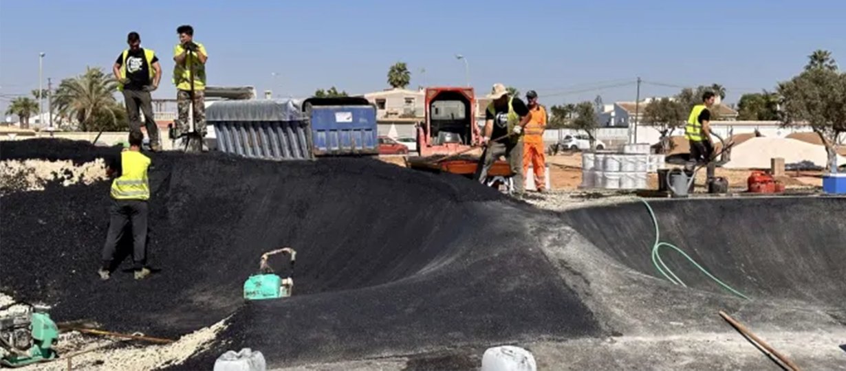 Building a Pump Truck track in Torrevieja