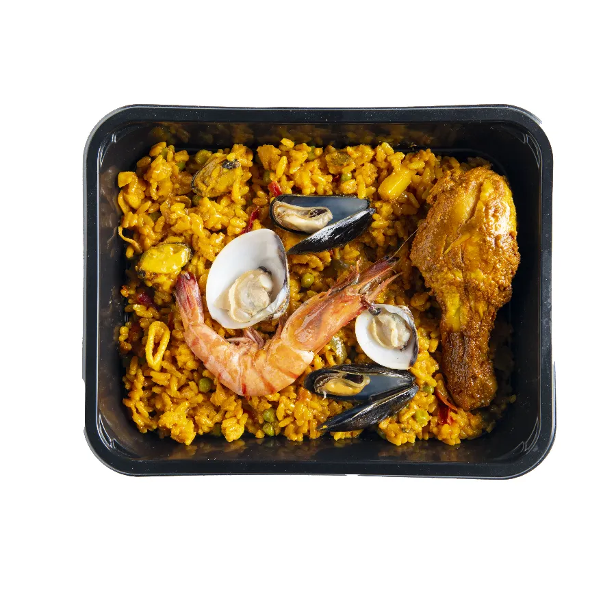 PAELLA MET ZEEVRUCHTEN EN KIP