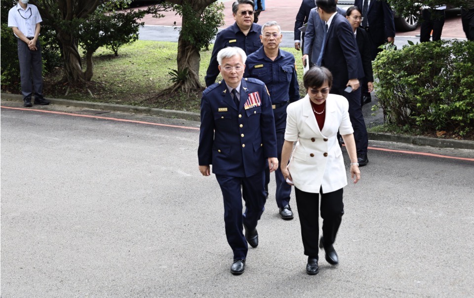 劉世芳出席選舉維安活動,要求警方加強查賄制暴、防堵境外勢力介選,並兼顧日常治安。(圖/警政署提供)