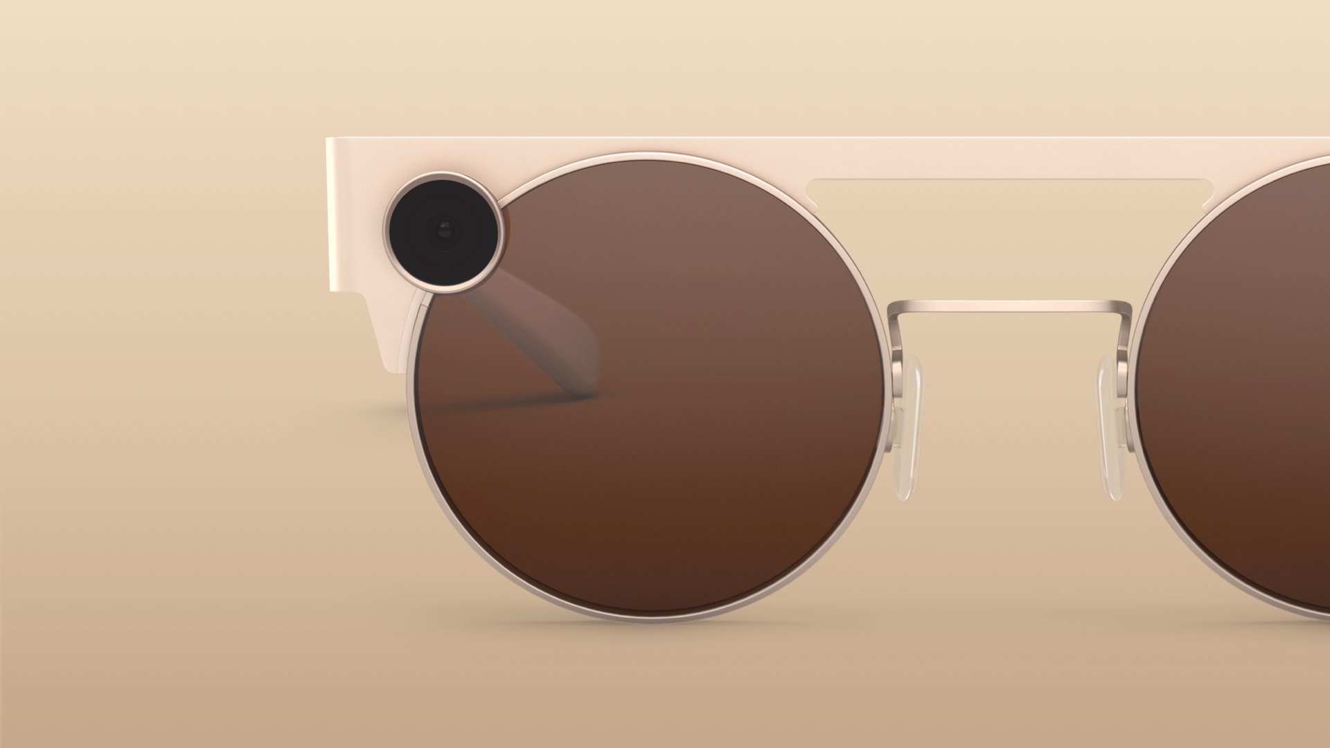 Snapchat : les lunettes connectées Spectacles débarquent en Europe