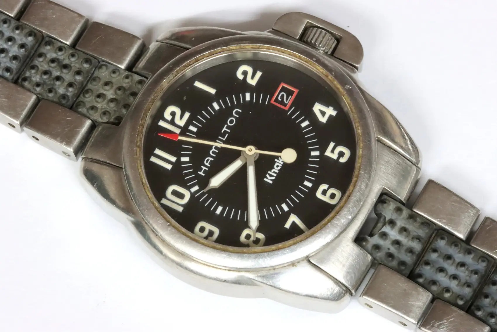 Hamilton 6301 khaki midsize quartz watch | Speedtimerkollektion