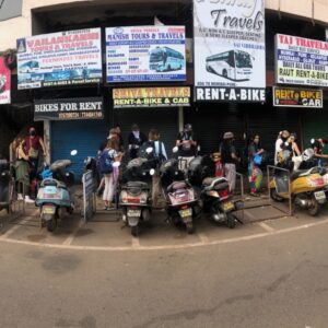 Americans line up to return home from India