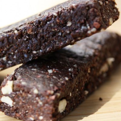 Power Up with Superfoods: Recipe for Homemade Energy Bars