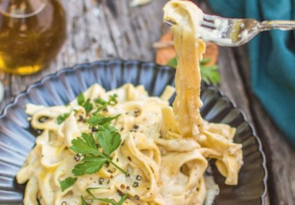 The Friendly Vegan Cookbook Fettuccine Alredo