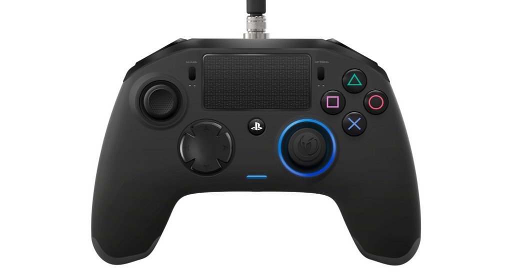 Sony představilo dva nové ovladače pro PS4