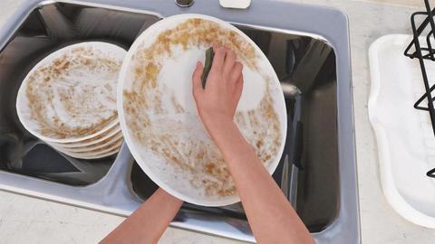 Praní a žehlení. Letos dorazí Woman Simulator