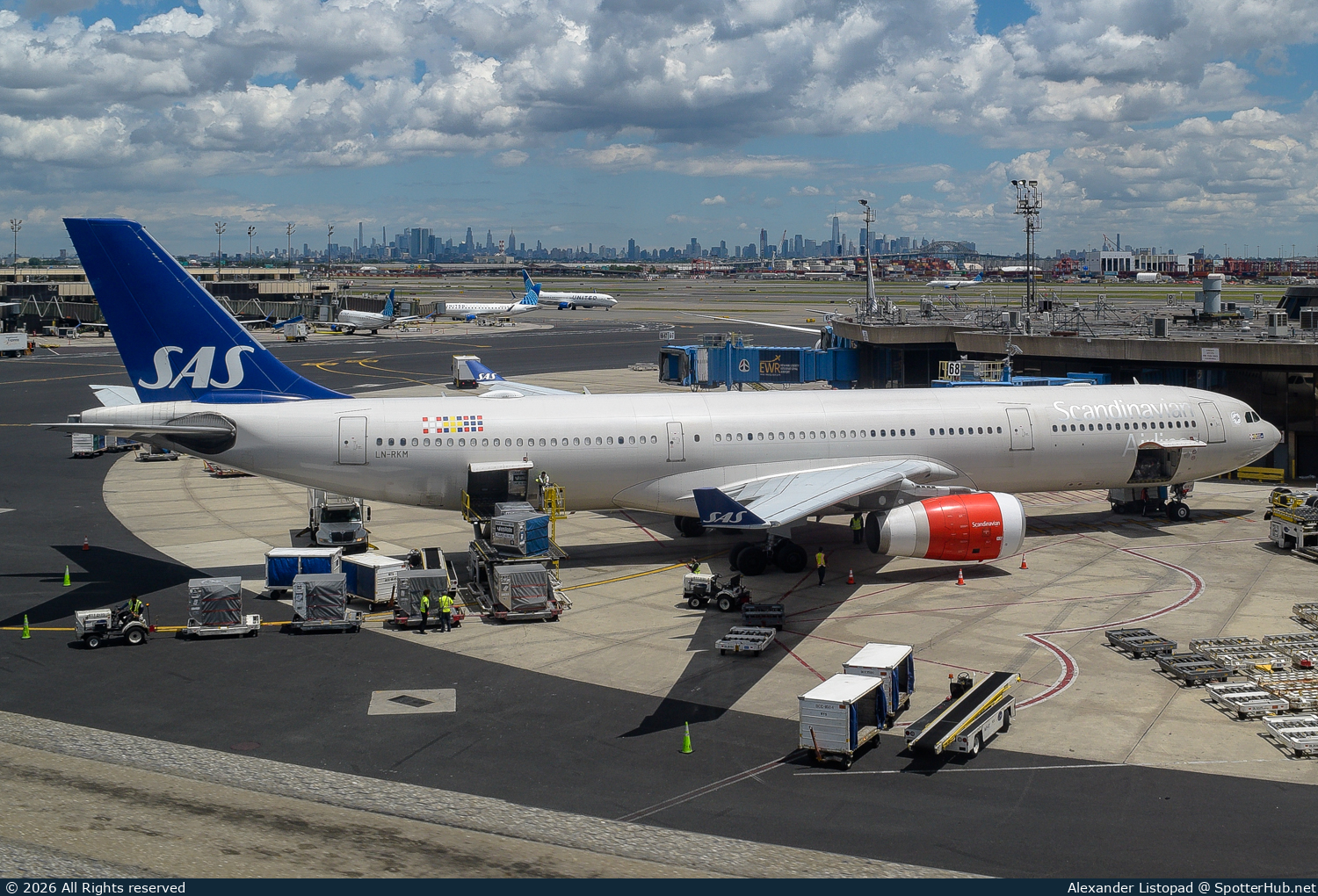 Photo of LN-RKM - Airbus A330-343 operated by SAS Scandinavian Airlines