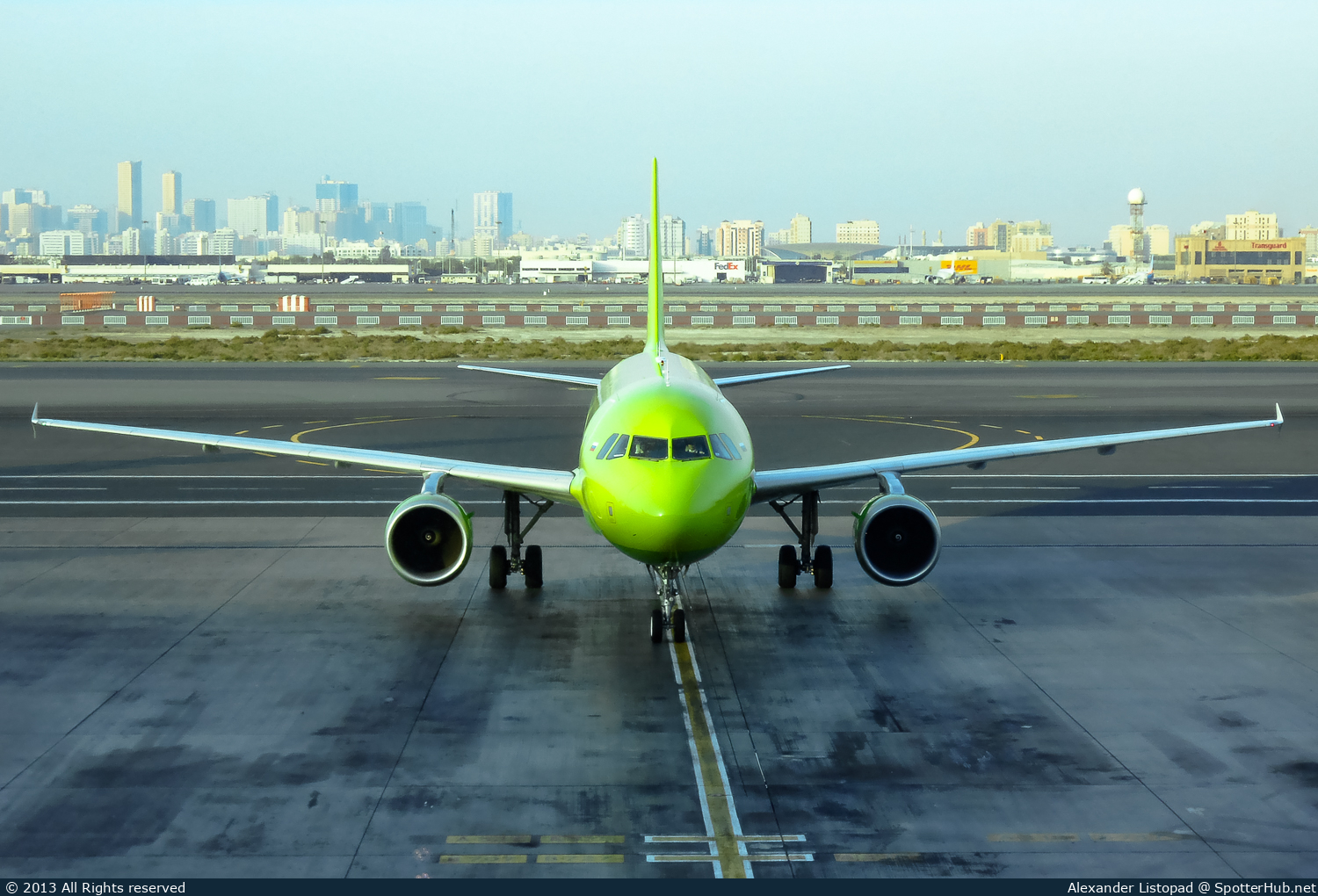 Photo of VQ-BPL - Airbus A320-214 operated by S7 Airlines
