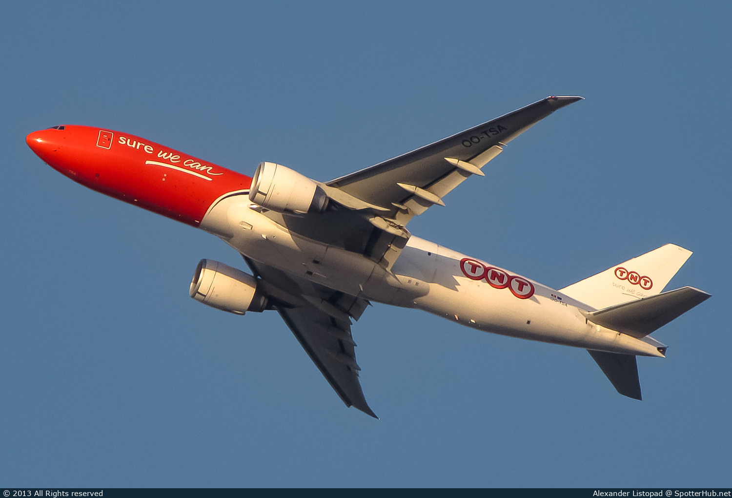 Photo of OO-TSA - Boeing 777-FHT operated by TNT Airways