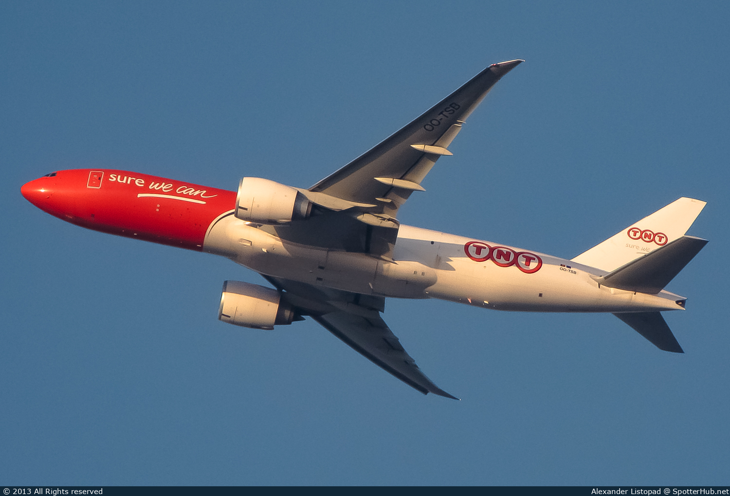 Photo of OO-TSB - Boeing 777-FHT operated by TNT Airways
