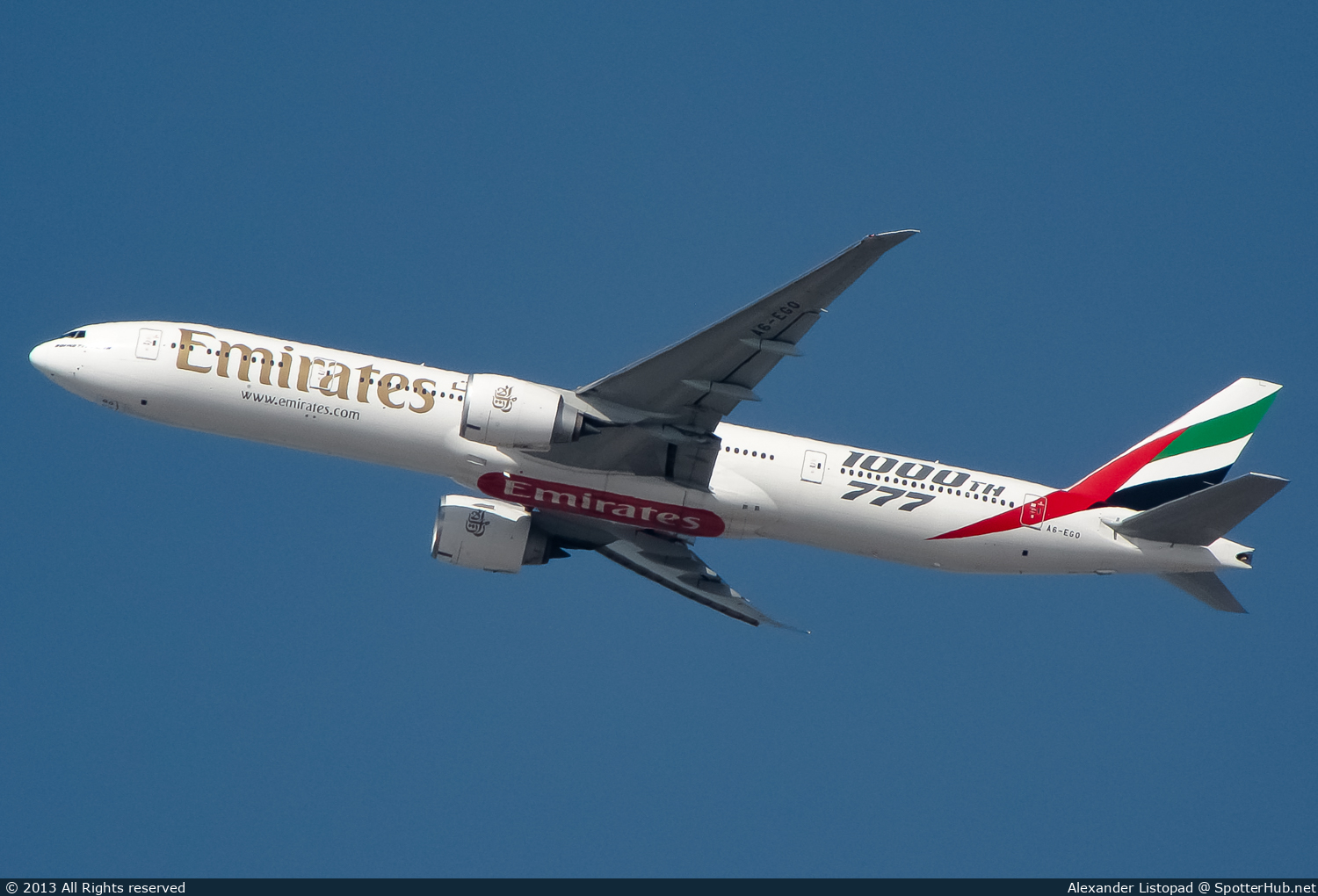 Photo of A6-EGO - Boeing 777-31H(ER) operated by Emirates