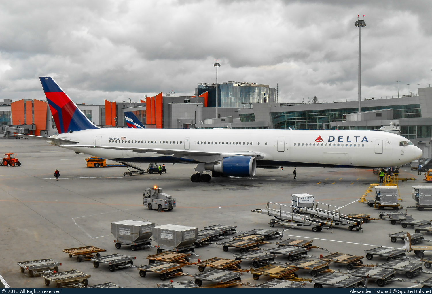 Photo of N835MH - Boeing 767-432(ER) operated by Delta Air Lines