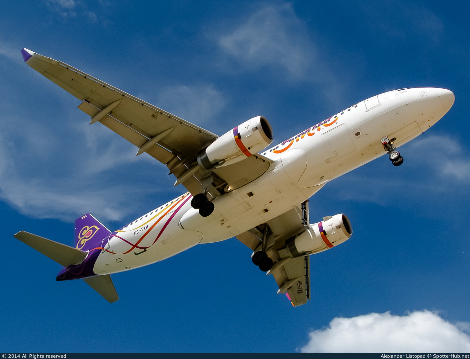 Photo of HS-TXM - Airbus A320-232 operated by Thai Smile