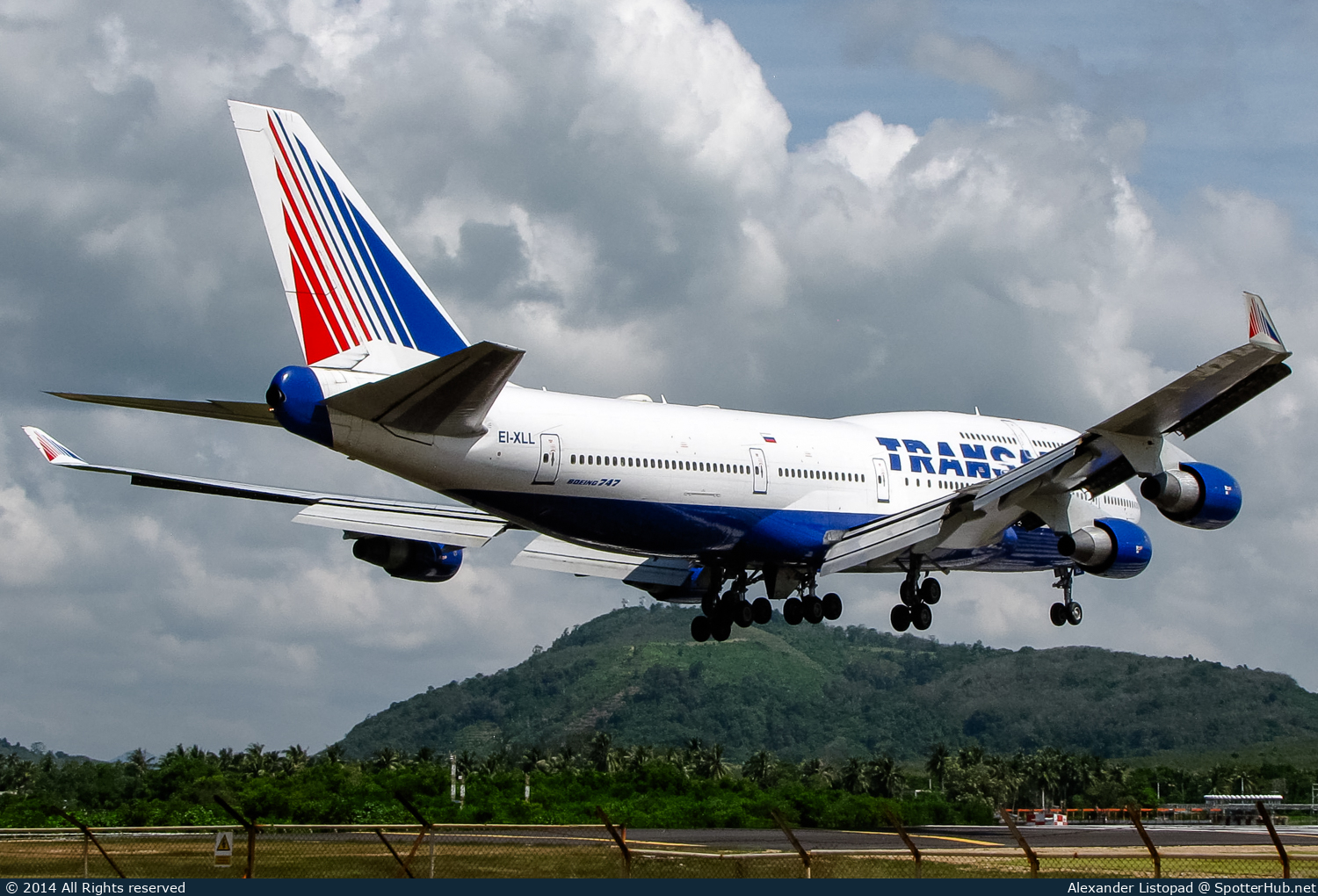 Photo of EI-XLL - Boeing 747-412 operated by Transaero