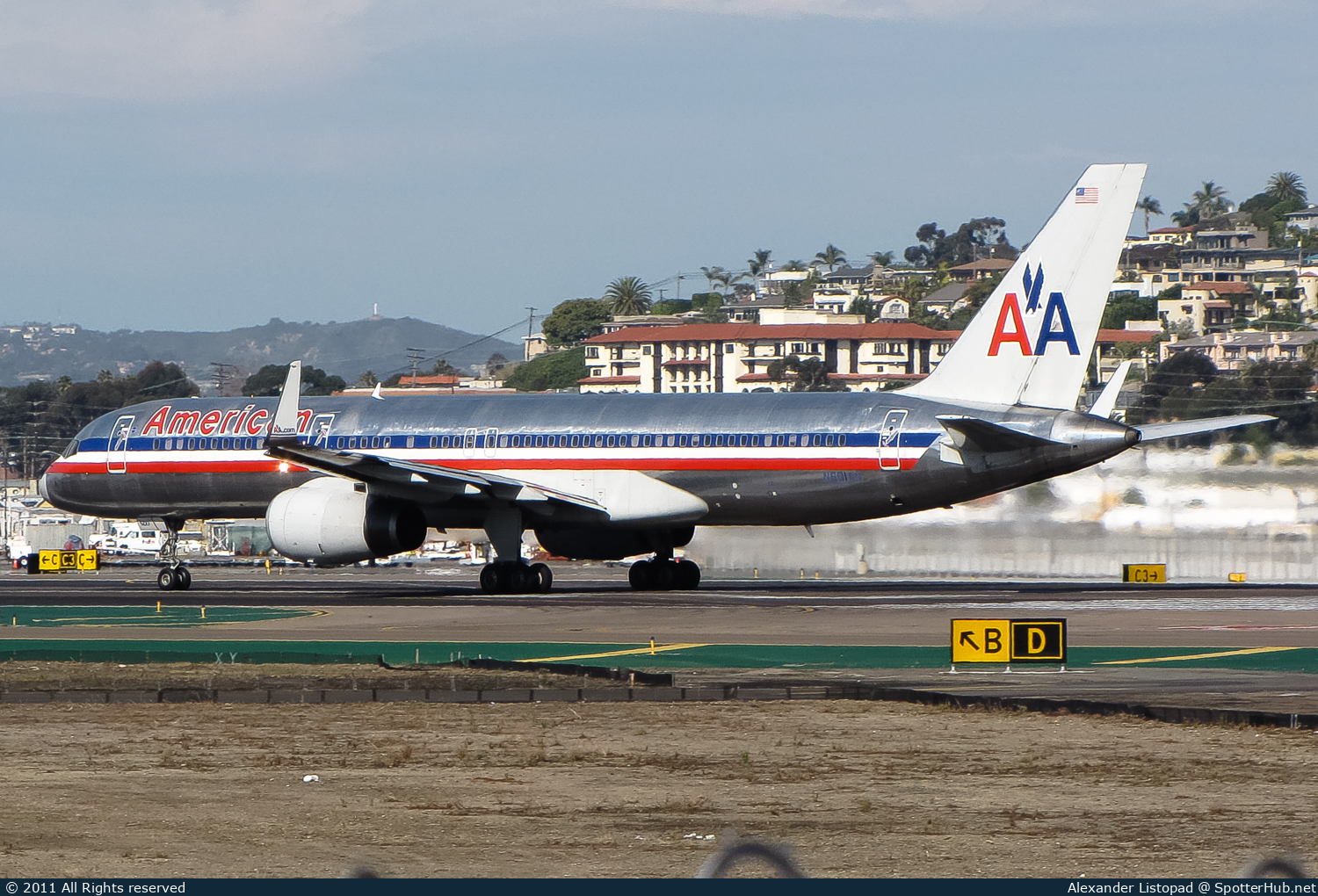 Photo of N601AN - Boeing 757-223 operated by American Airlines