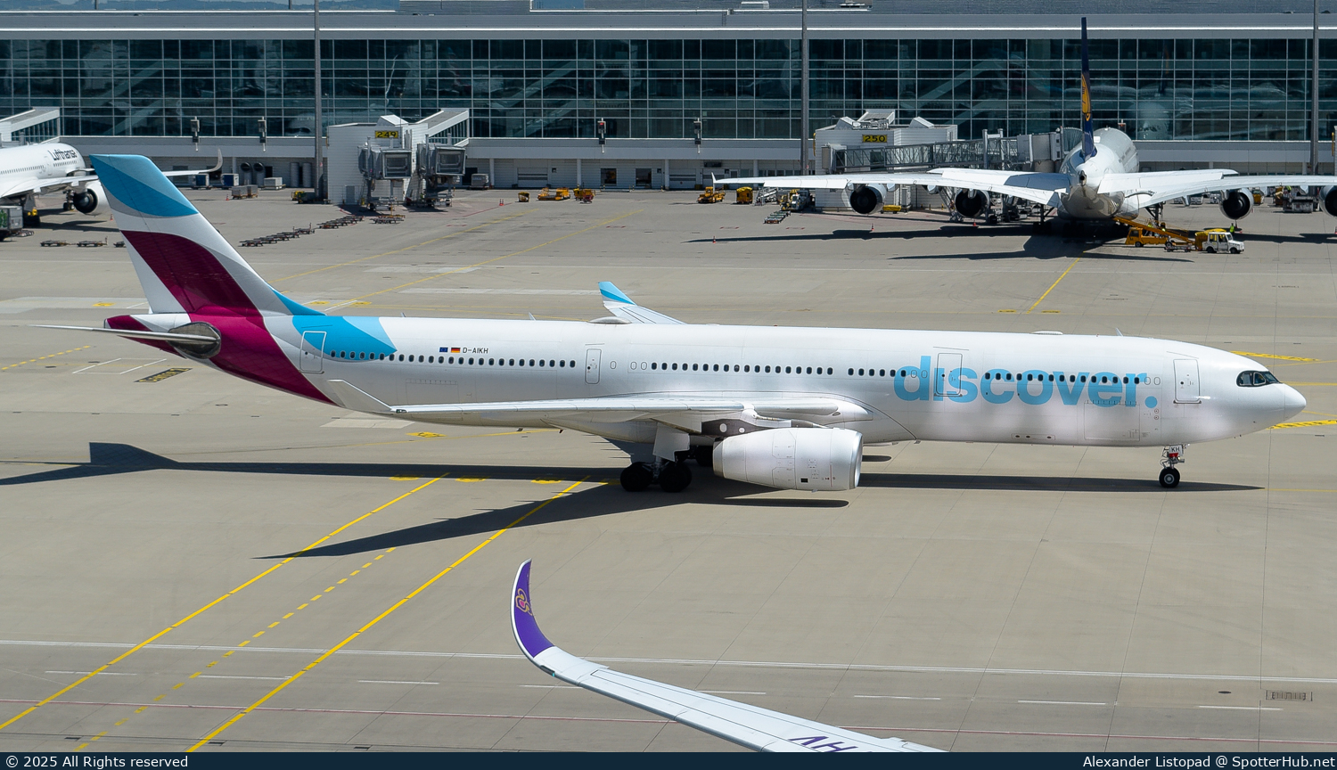 Photo of D-AIKH - Airbus A330-343 operated by Discover Airlines