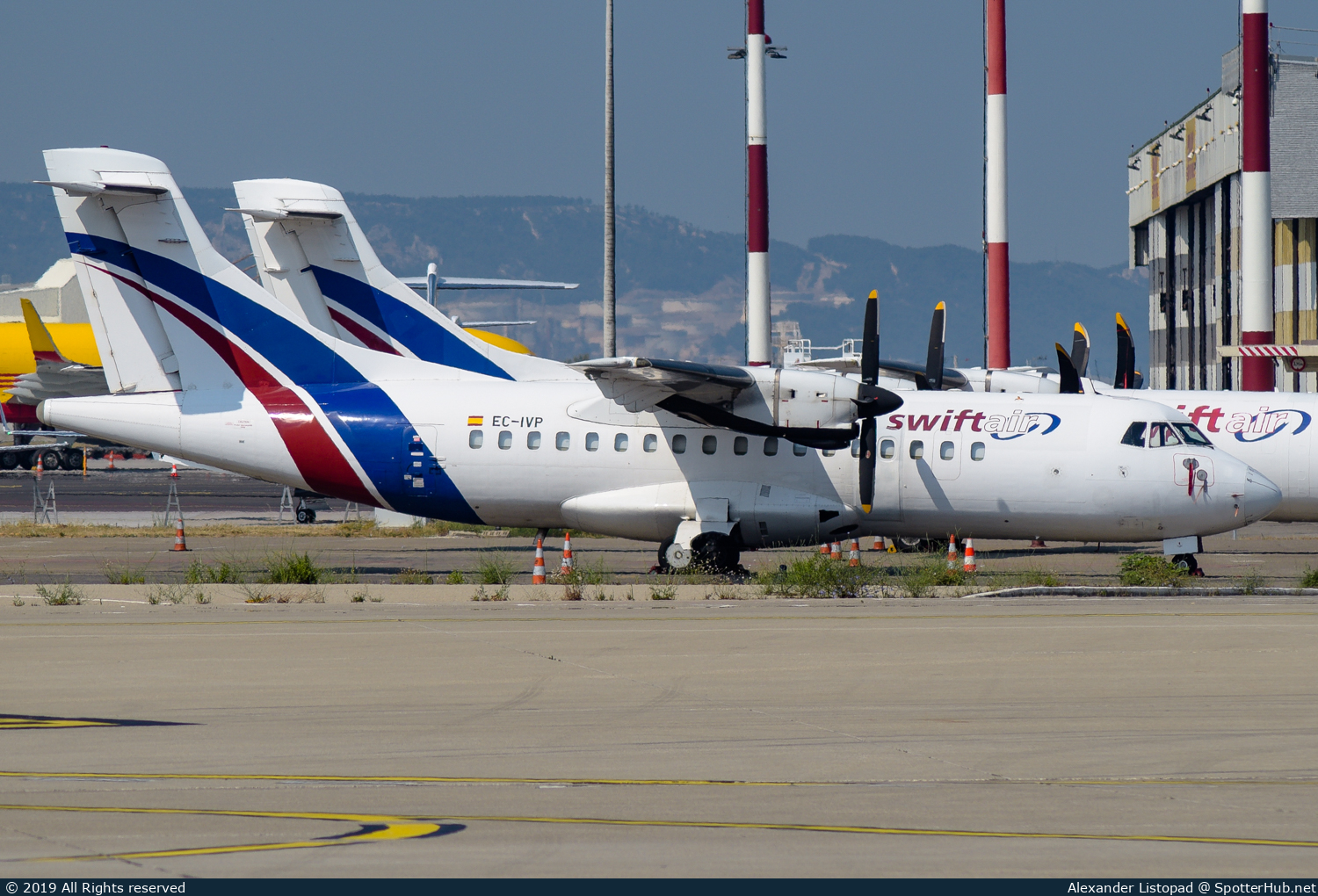 Photo of EC-IVP - ATR 42-300(F) operated by Swiftair