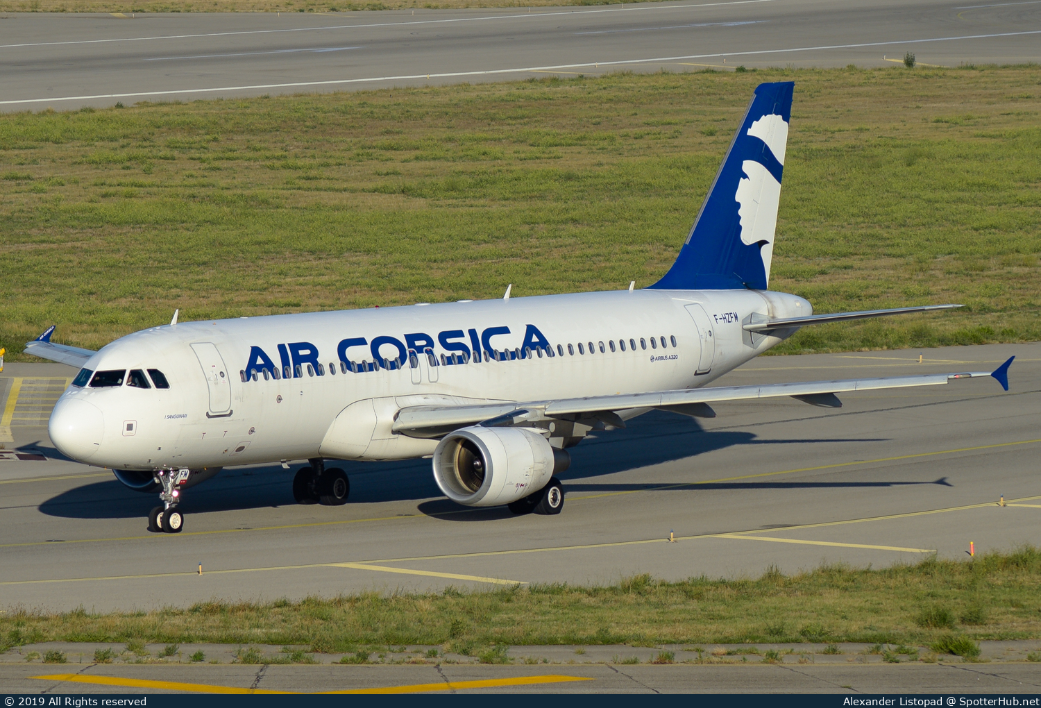 Photo of F-HZFM - Airbus A320-216 operated by Air Corsica