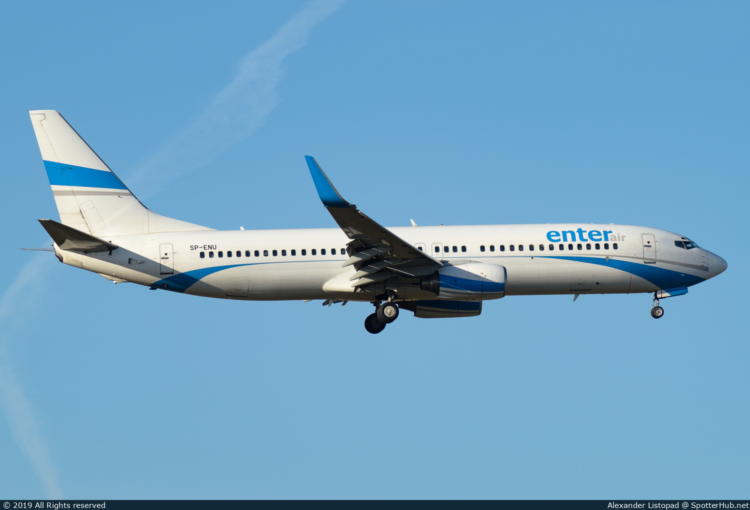 Photo of SP-ENU - Boeing 737-83N operated by Enter Air