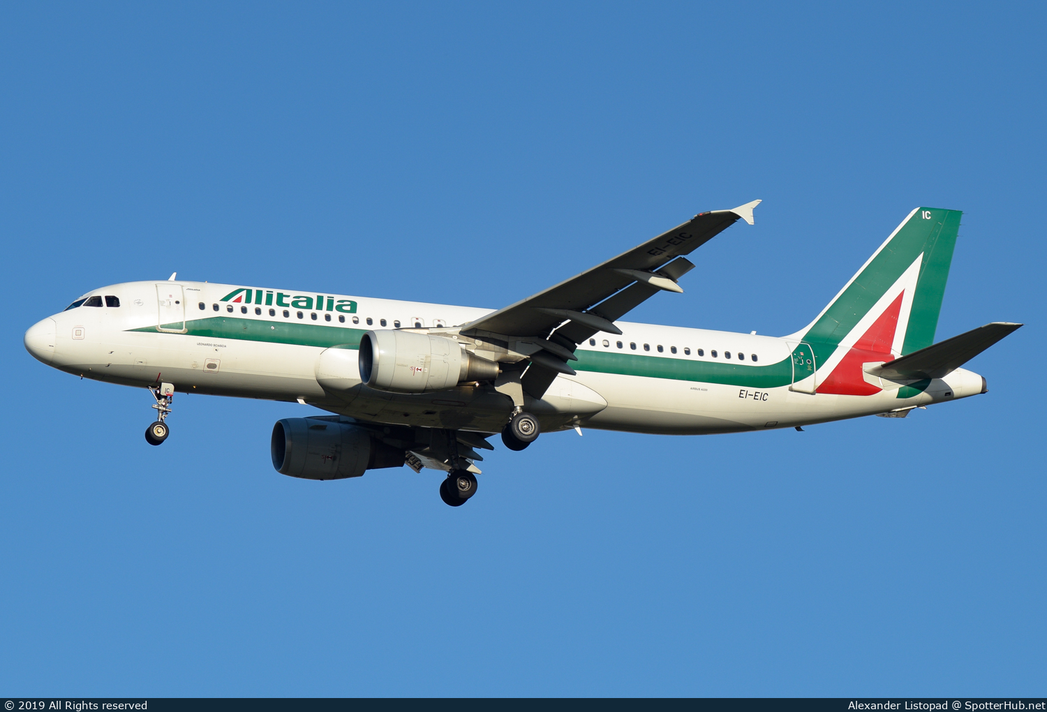 Photo of EI-EIC - Airbus A320-216 operated by Alitalia