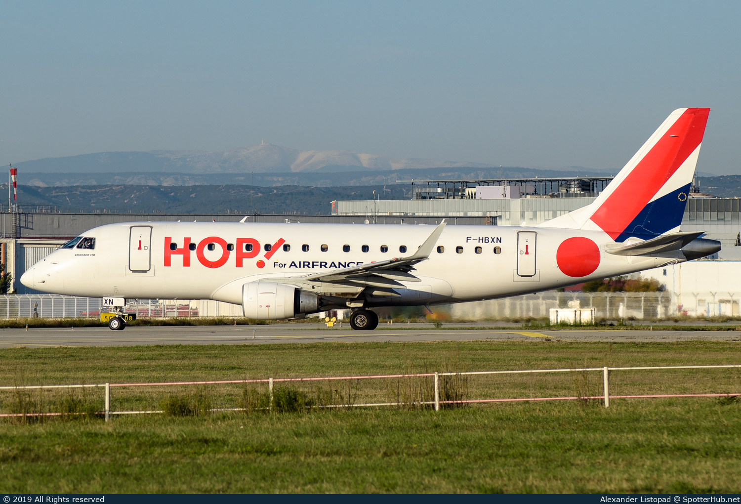 Photo of F-HBXN - Embraer ERJ-170LR operated by Air France HOP