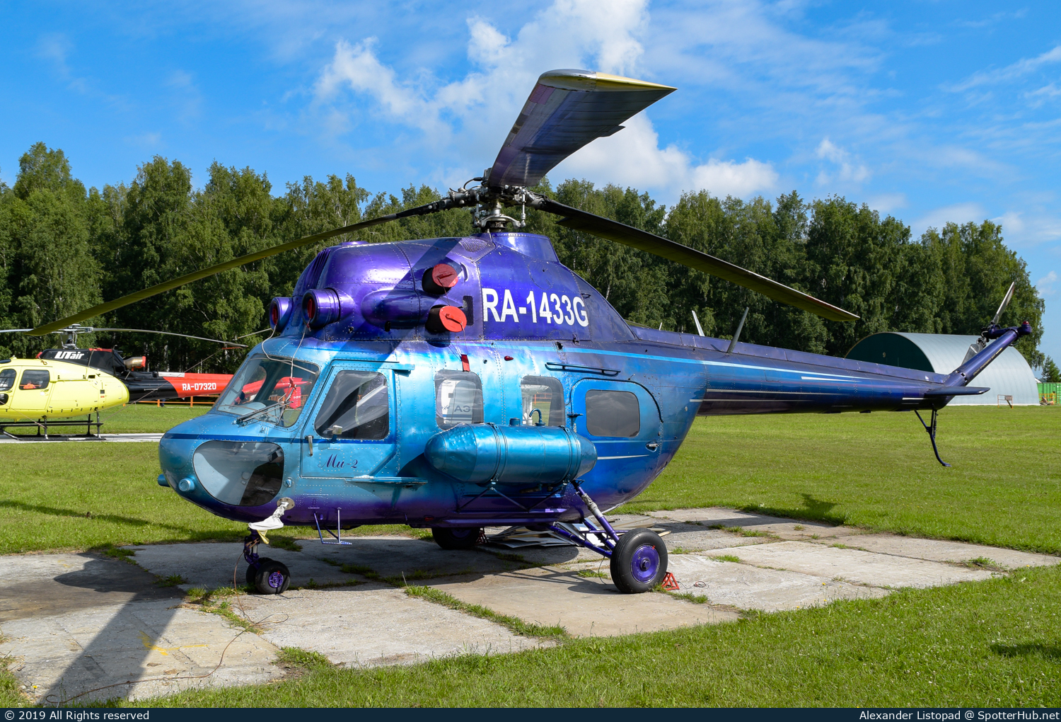 Photo of RA-1433G - PZL-Świdnik Mi-2 Hoplite operated by Private