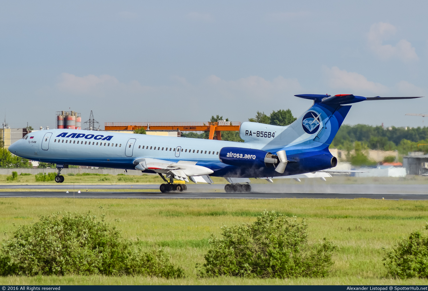 Photo of RA-85684 - Tupolev Tu-154M operated by Alrosa Airlines