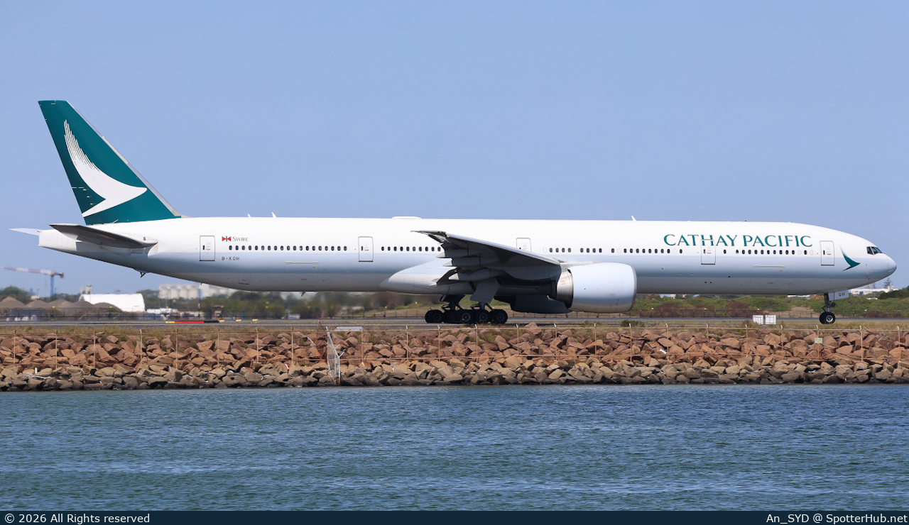 Photo of B-KQH - Boeing 777-367(ER) operated by Cathay Pacific Airways