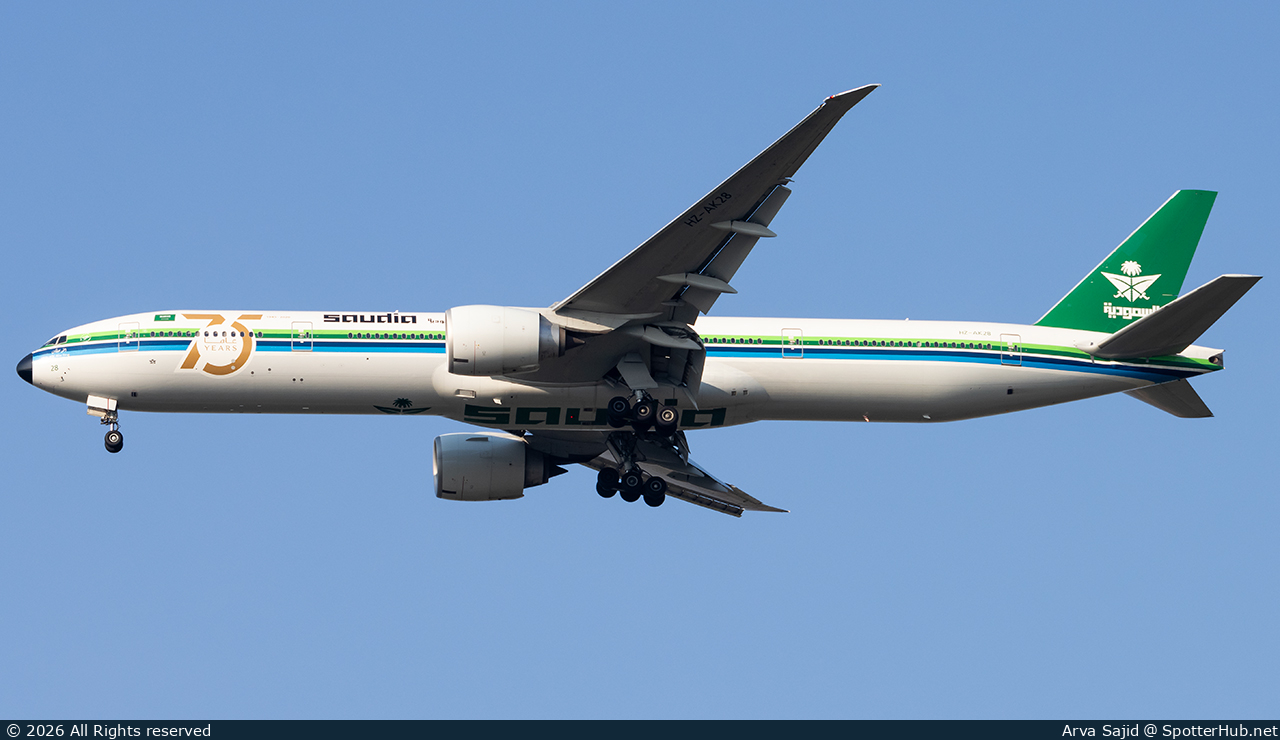 Photo of HZ-AK28 - Boeing 777-368(ER) operated by Saudia