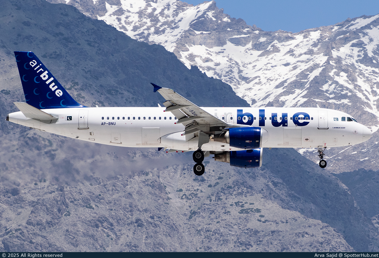 Photo of AP-BNU - Airbus A320-214 operated by Airblue