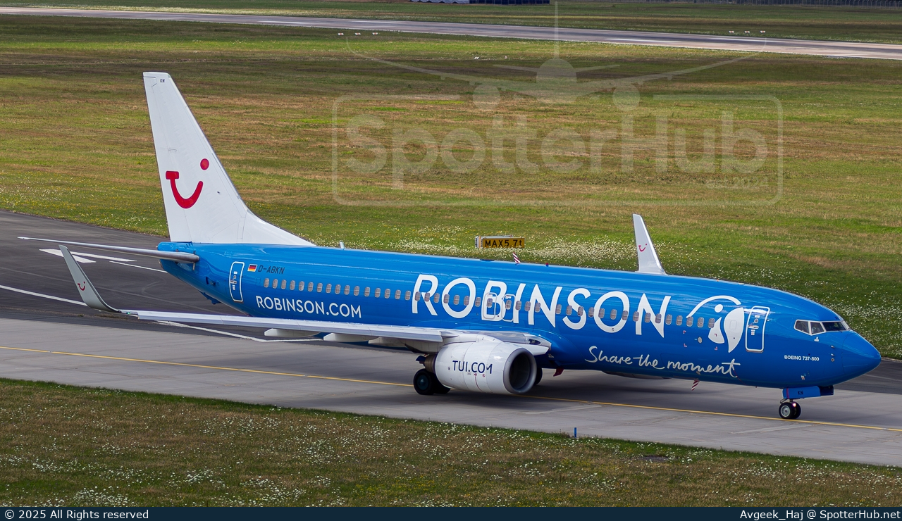 Photo of D-ABKN - Boeing 737-86J operated by TUIfly