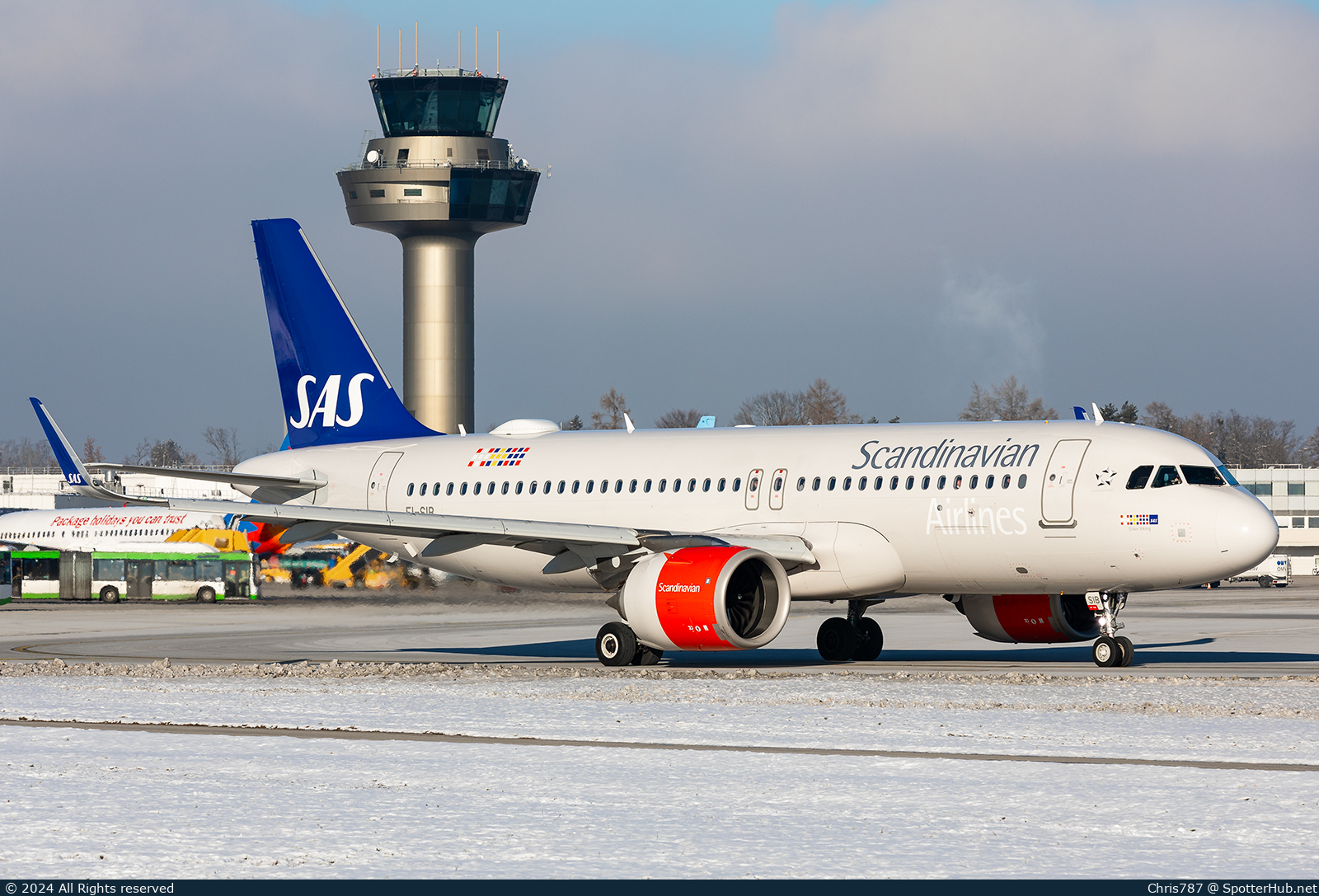 Photo of EI-SIB - Airbus A320-251N operated by SAS Connect