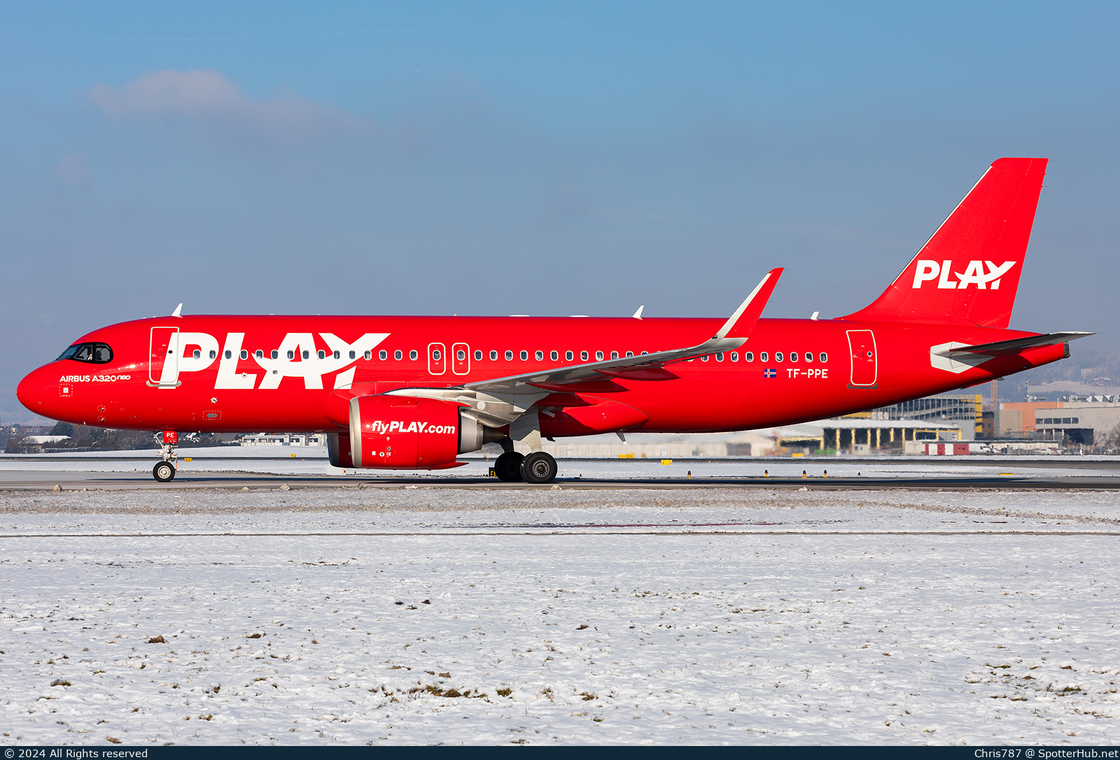 Photo of TF-PPE - Airbus A320-251N operated by PLAY